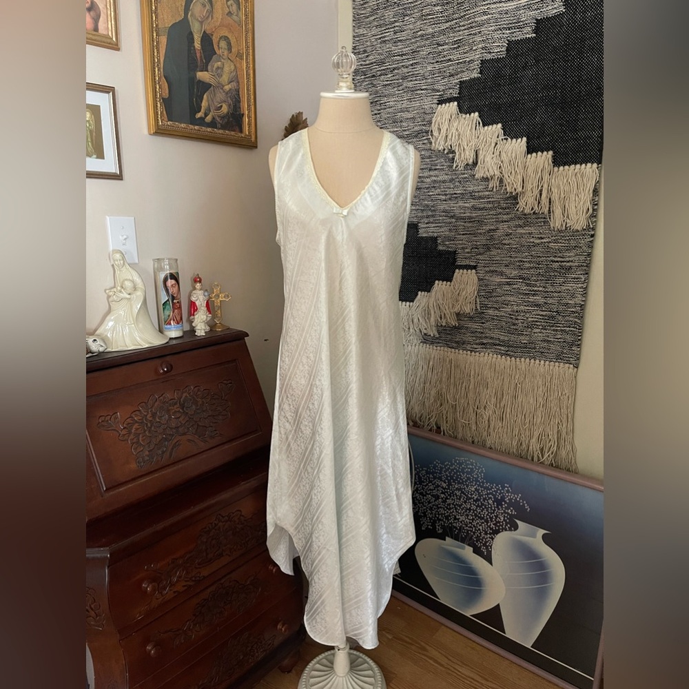 Vintage Oscar De La Renta Slip